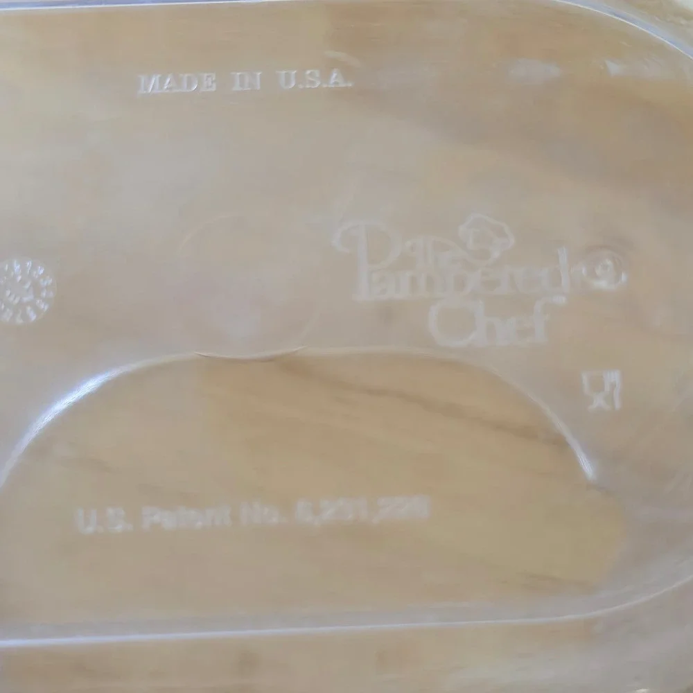 Pampered Chef Quick-Stir Pitcher 1 Gallon Clear Plastic Polka Dot Large 4qt